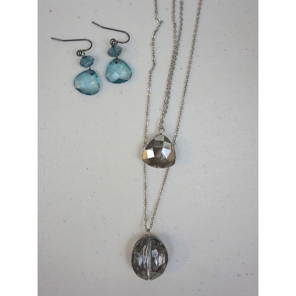 Plastic Layered Double Strand Necklace & Plastic Earrings - Picture 1 of 7